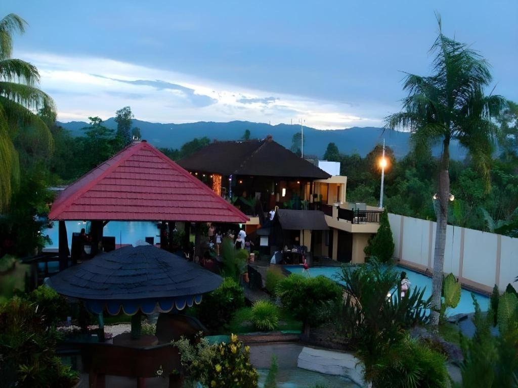 Wonua Monapa Hotel Resort Kendari Kültér fotó