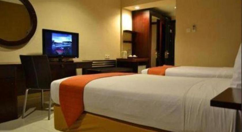 Wonua Monapa Hotel Resort Kendari Kültér fotó